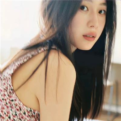 闺密妙诗吟